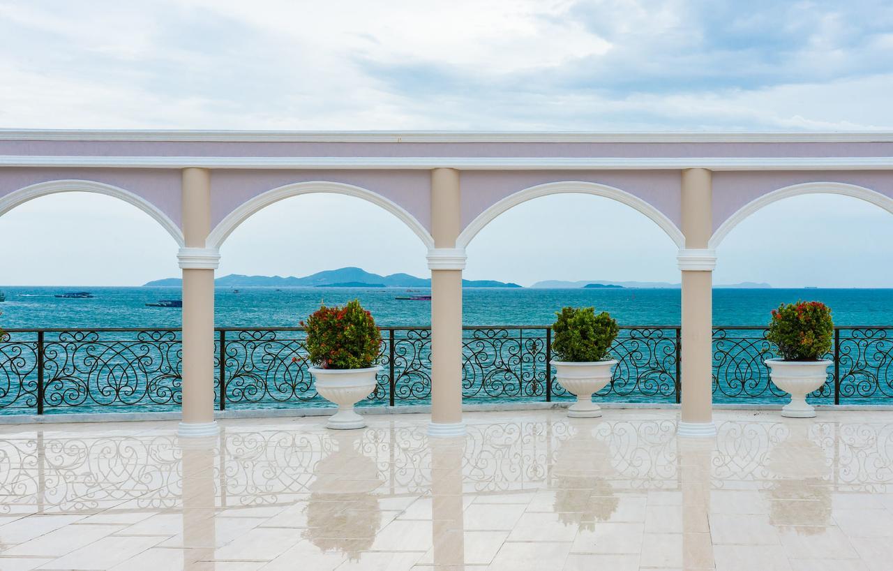 Lk Emerald Beach - Sha Extra Plus Pattaya Exterior foto View from the hotel